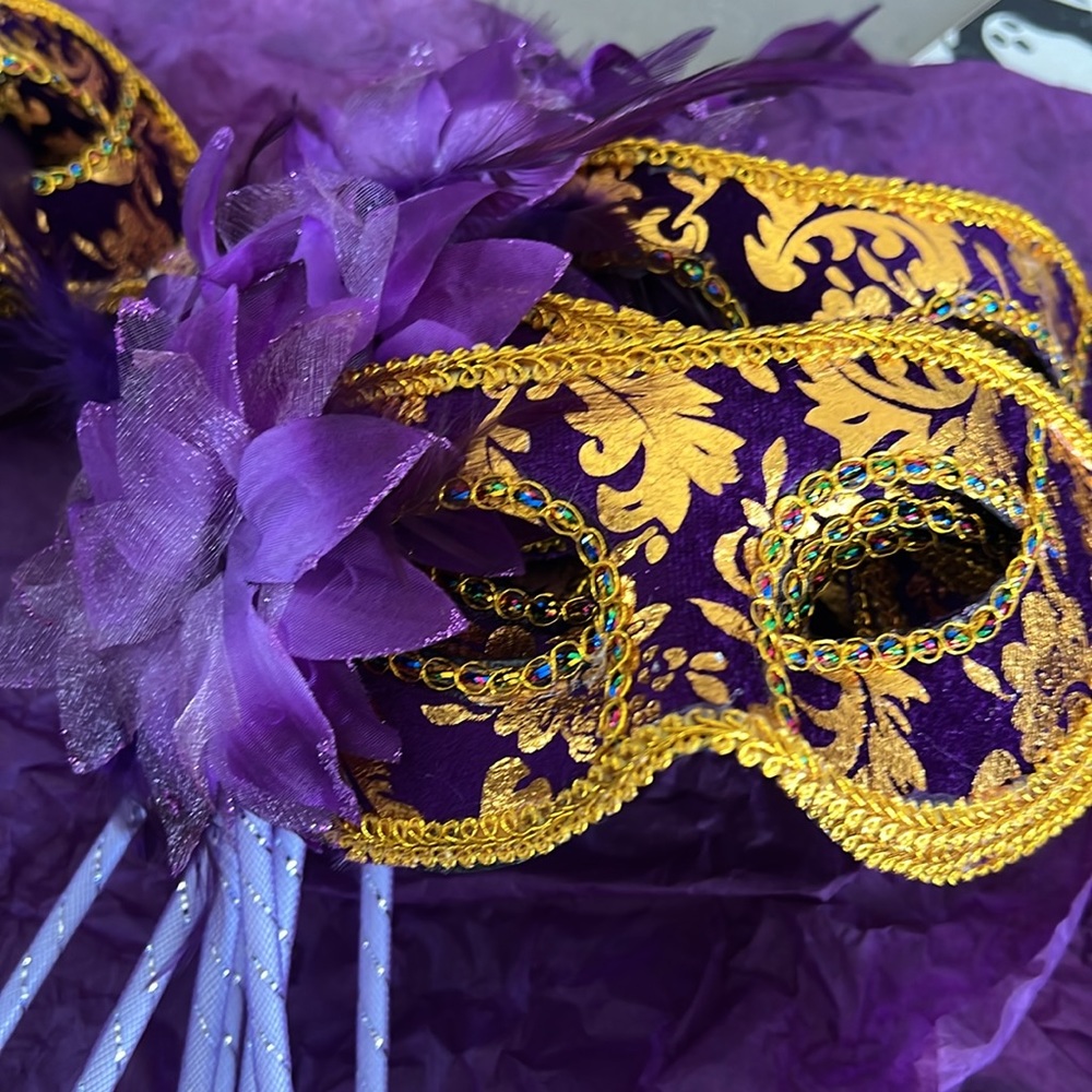 16 New Masquerade 🎭! - Picture 2 of 2